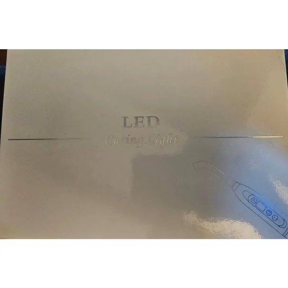 Cold Sores Red Light Therapy Device - Picture 7 of 10